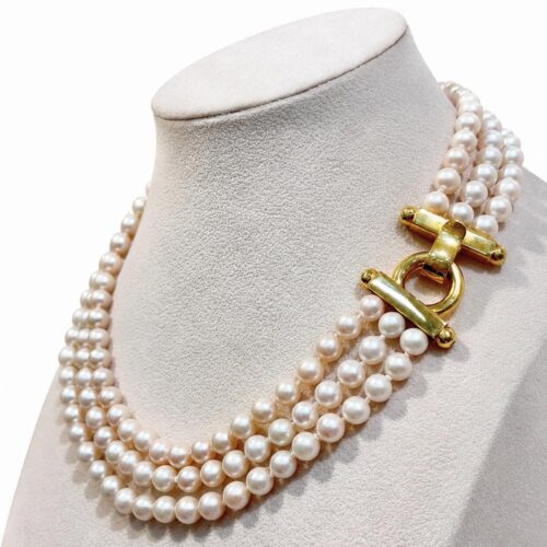 ¿Cuánto cuesta un collar de perlas? Guía de precios y calidad 6 Collar perlas 3 vueltas hecho a mano SUTILLE Detalle cierre